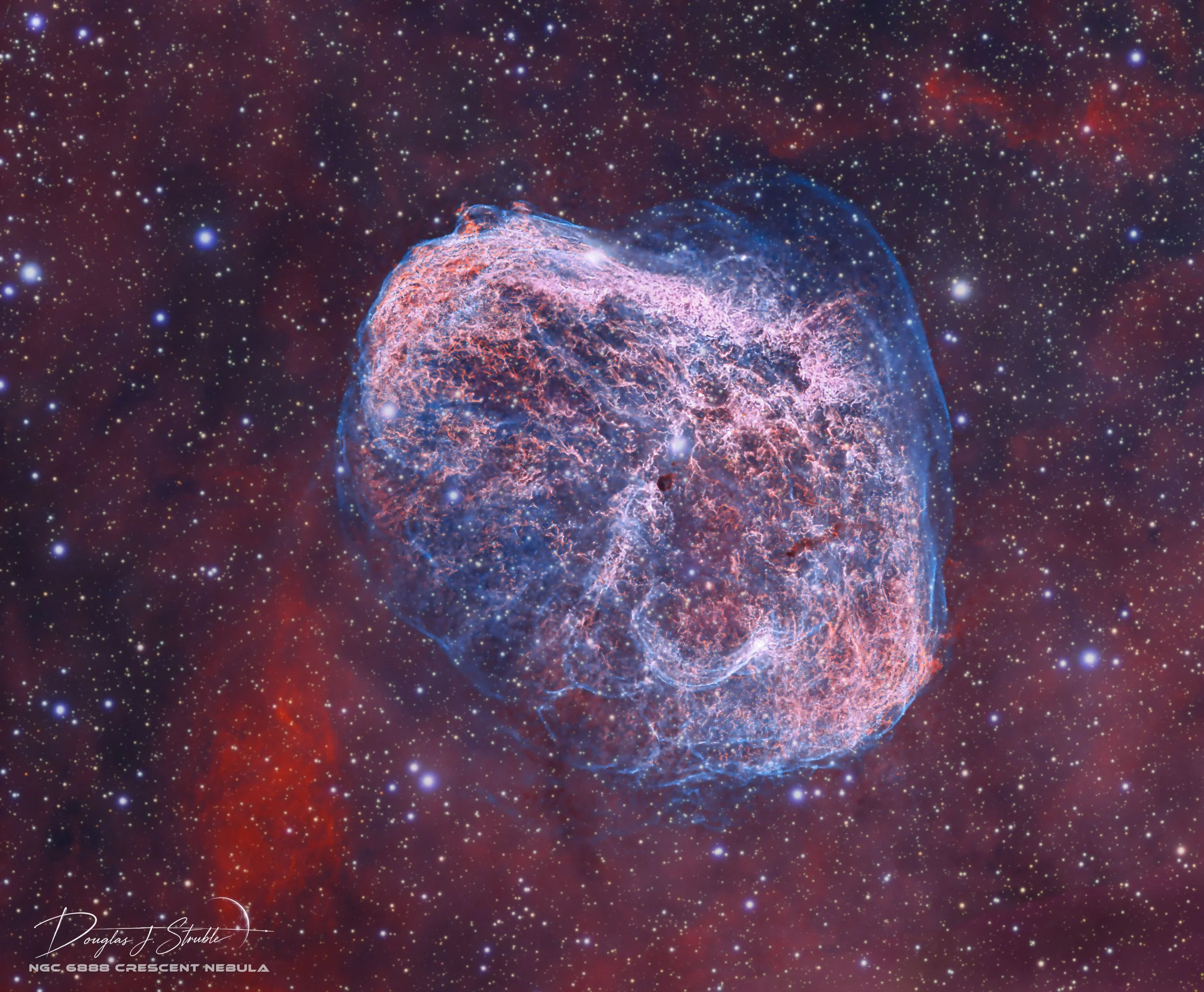 NGC 6888 • Crescent Nebula — AAPOD2.COM